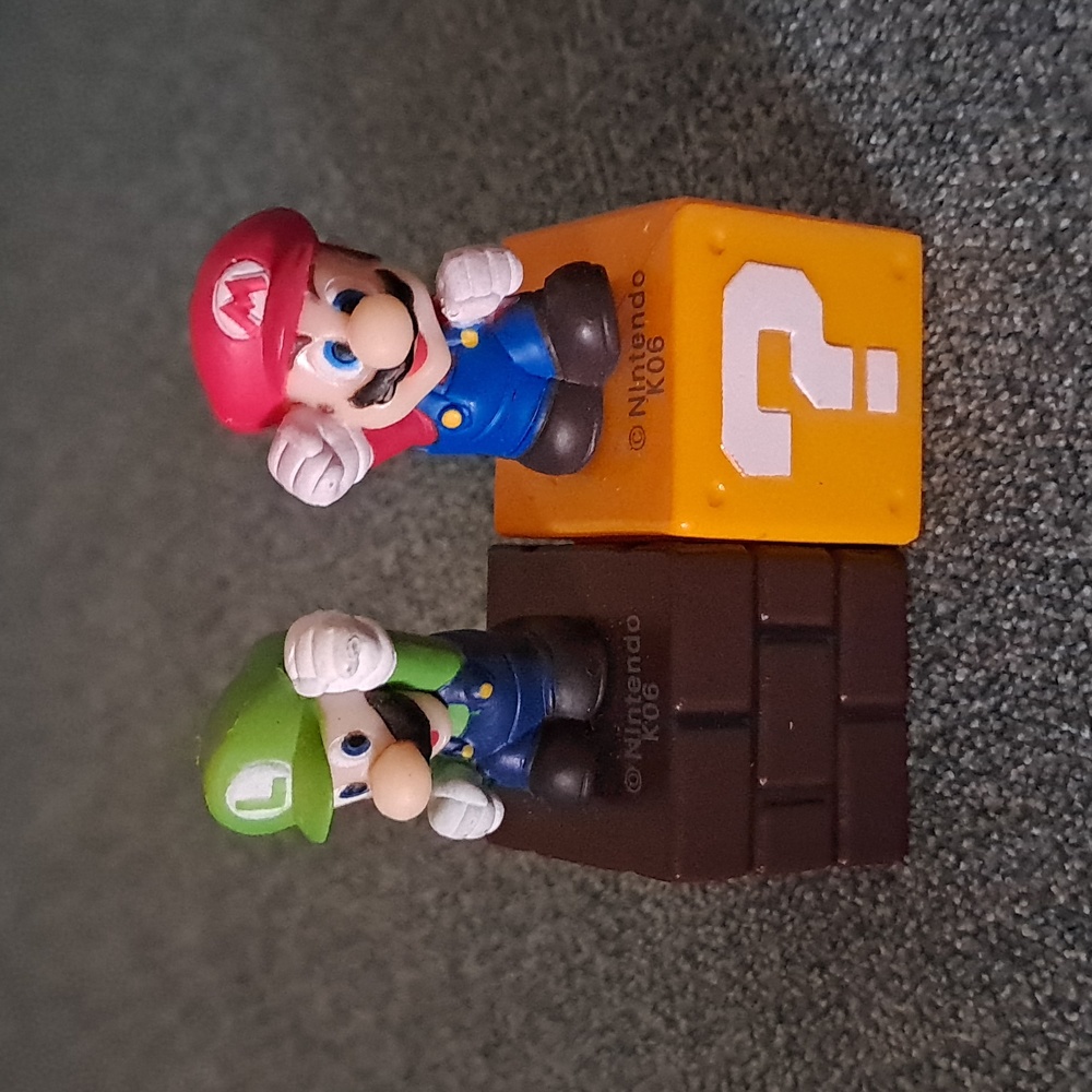 Mario & Luigi Mini Figures